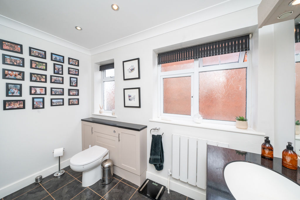 Bedroom- click for photo gallery